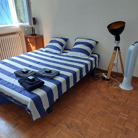 Chambre Dans Villa مارسيليا المظهر الخارجي الصورة